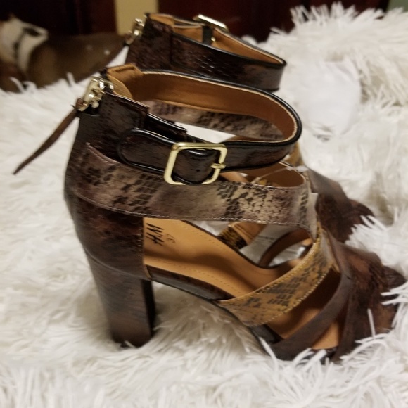 H&M Sandals - Picture 2 of 5